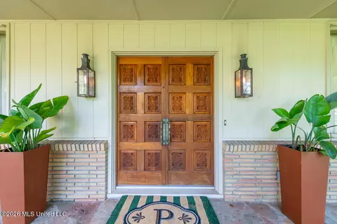 Exterior - 3 Bingaman Ln, Natchez, MS 39120 photo 5 of 12