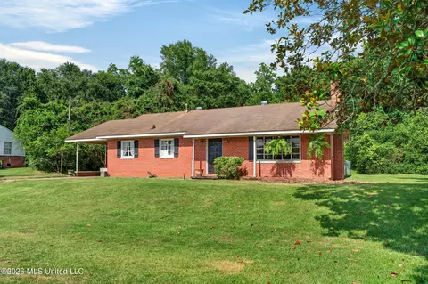 1301 S Shivers St, Poplarville, MS 39470