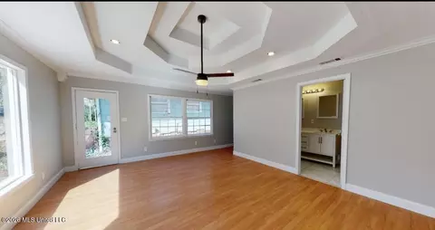 Living - 618 Launcelot Rd, Jackson, MS 39206 photo 4 of 6