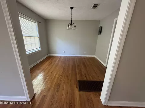 Living - 618 Launcelot Rd, Jackson, MS 39206 photo 3 of 6