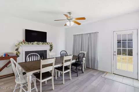 Dining - 204 Lyle Cir, Brandon, MS 39042 photo 1 of 1