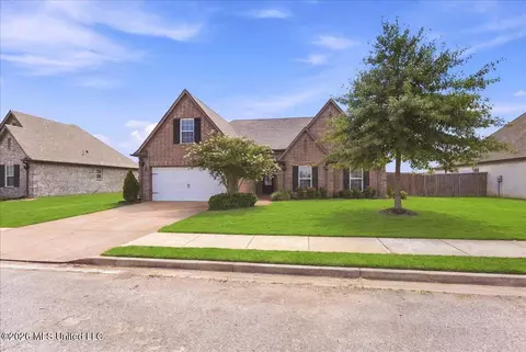 3300 Magnolia Bloom Dr, Hernando, MS 38632 photo 2
