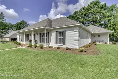 Exterior - 85 Eastgate Dr, Brandon, MS 39042 photo 4 of 20
