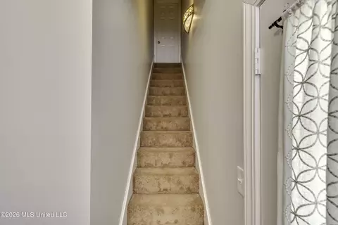Entry Way - 85 Eastgate Dr, Brandon, MS 39042 photo 5 of 5