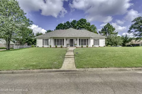 Exterior - 85 Eastgate Dr, Brandon, MS 39042 photo 2 of 20