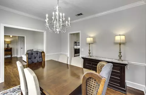 Dining - 85 Eastgate Dr, Brandon, MS 39042 photo 4 of 8
