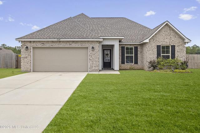 11629 Rosalie Pl, Ocean Springs, MS 39564