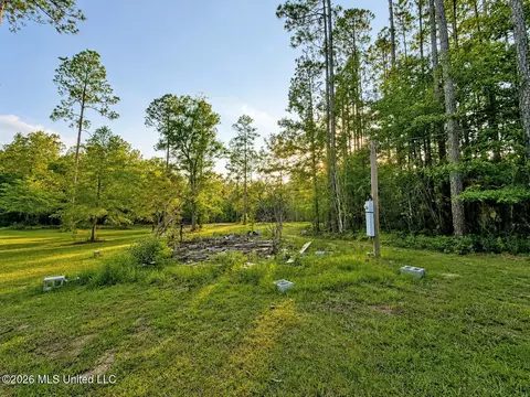 253 Dean Nursery Rd # A, Lucedale, MS 39452 photo 6