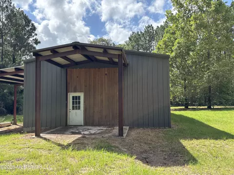 202 Smith Rd, Lumberton, MS 39455 photo 6