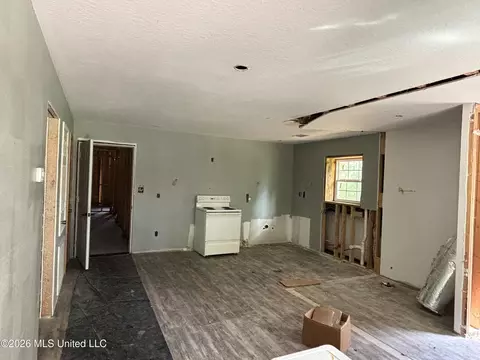 202 Smith Rd, Lumberton, MS 39455 photo 8