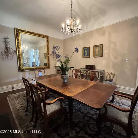 Dining - 212 Linton Ave, Natchez, MS 39120 photo 2 of 3