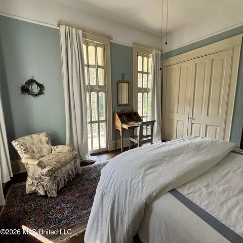 Bedroom - 212 Linton Ave, Natchez, MS 39120 photo 4 of 8