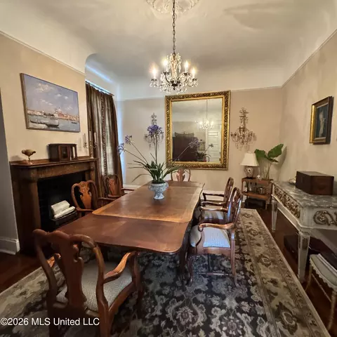 Dining - 212 Linton Ave, Natchez, MS 39120 photo 1 of 3