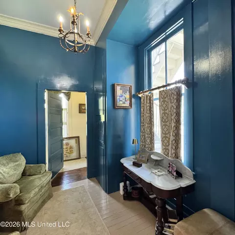Entry Way - 212 Linton Ave, Natchez, MS 39120 photo 7 of 7