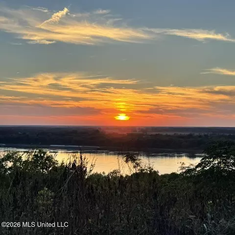 View/Area - 212 Linton Ave, Natchez, MS 39120 photo 1 of 1