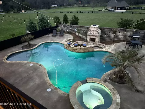 Exterior - 553 Tara Rd, Brandon, MS 39042 photo 16 of 17