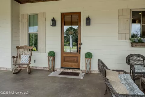 Exterior - 553 Tara Rd, Brandon, MS 39042 photo 5 of 17