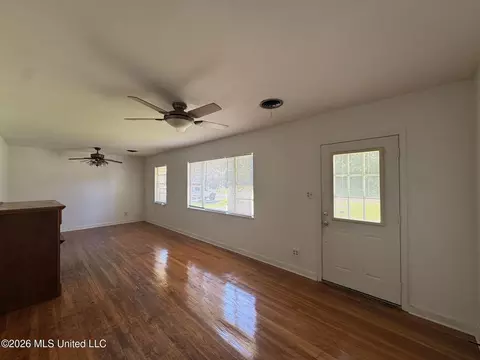 Living - 1044 Cooper Rd, Jackson, MS 39212 photo 1 of 3