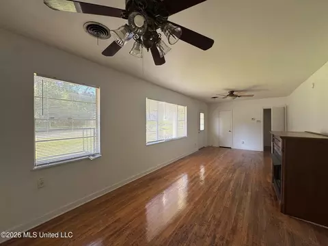 Living - 1044 Cooper Rd, Jackson, MS 39212 photo 2 of 3