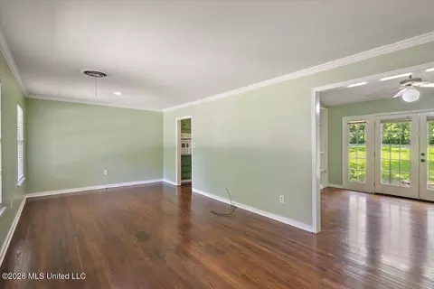 1633 Winchester St, Jackson, MS 39211 photo 6