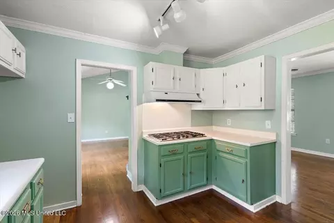 1633 Winchester St, Jackson, MS 39211 photo 12