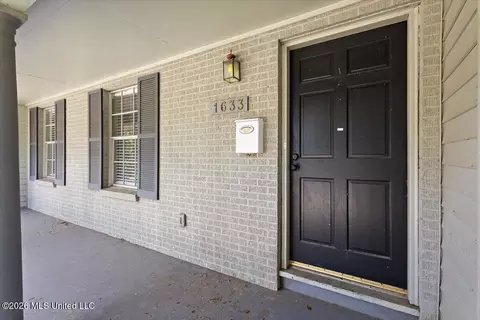1633 Winchester St, Jackson, MS 39211 photo 4