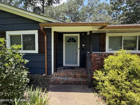 3955 Berkley Dr, Jackson, MS 39211 photo 4