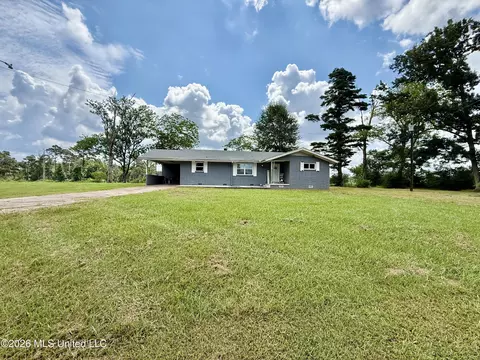 18592 Mississippi 35, Mize, MS 39116 photo 1