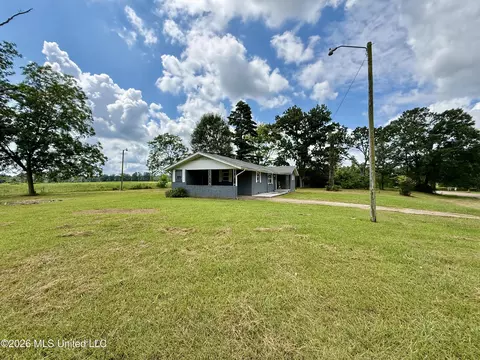 18592 Mississippi 35, Mize, MS 39116 photo 5