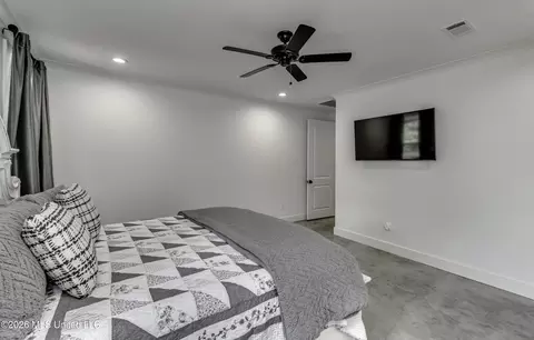 Bedroom - 486 Holifield Cir, Brandon, MS 39042 photo 13 of 13