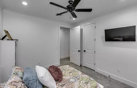 Bedroom - 486 Holifield Cir, Brandon, MS 39042 photo 4 of 13