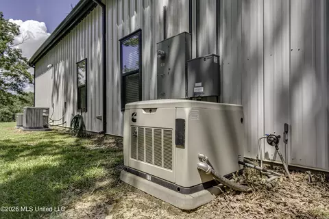 Exterior - 486 Holifield Cir, Brandon, MS 39042 photo 12 of 12