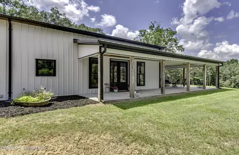 Exterior - 486 Holifield Cir, Brandon, MS 39042 photo 9 of 12