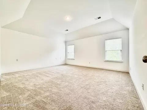 Bedroom - 626 Dudley Dr, Hernando, MS 38632 photo 4 of 4
