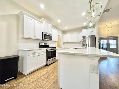 626 Dudley Dr, Hernando, MS 38632 photo 9