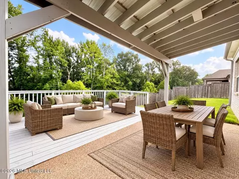 Exterior - 626 Dudley Dr, Hernando, MS 38632 photo 6 of 7