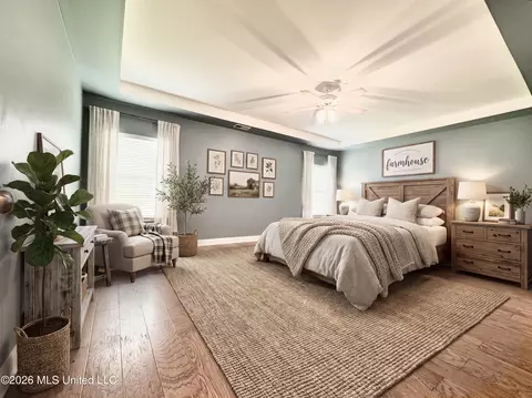 Bedroom - 626 Dudley Dr, Hernando, MS 38632 photo 1 of 4