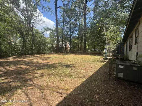 Exterior - 742 Kensington Pl, Jackson, MS 39206 photo 1 of 2