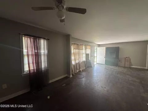 Living - 742 Kensington Pl, Jackson, MS 39206 photo 1 of 1