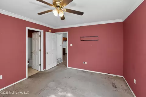 Bedroom - 6422 Oak Leaf Dr, Olive Branch, MS 38654 photo 2 of 3