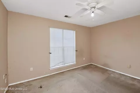 Bedroom - 6422 Oak Leaf Dr, Olive Branch, MS 38654 photo 3 of 3