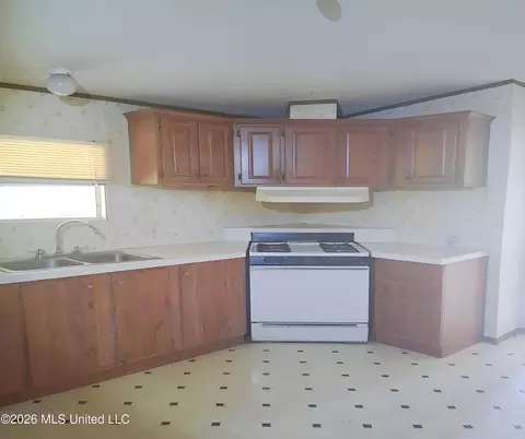 323 Pine Rd, Carthage, MS 39051 photo 8