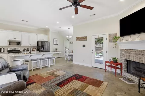 Other - 987 Filmore Dr, Brandon, MS 39042 photo 3 of 13