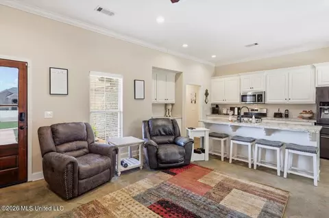 Entry Way - 987 Filmore Dr, Brandon, MS 39042 photo 1 of 3