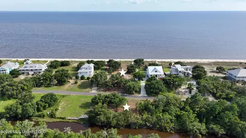 7205 Belle Fontaine Dr, Ocean Springs, MS 39564
