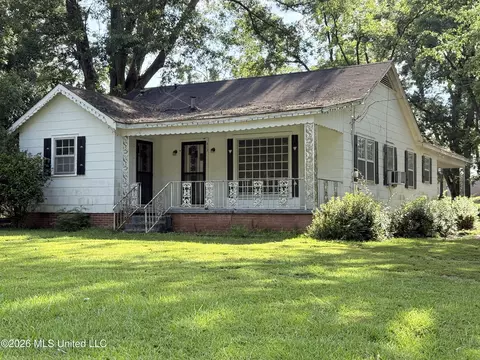 413 Fairground St, Winona, MS 38967 photo 1