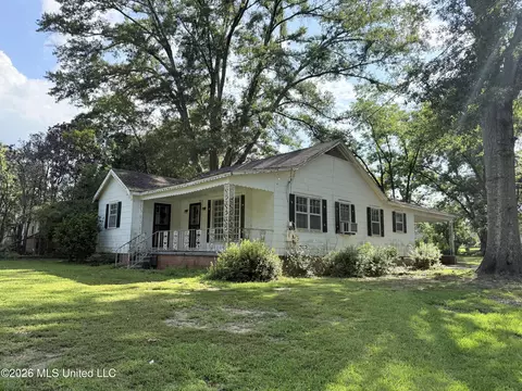 413 Fairground St, Winona, MS 38967 photo 2
