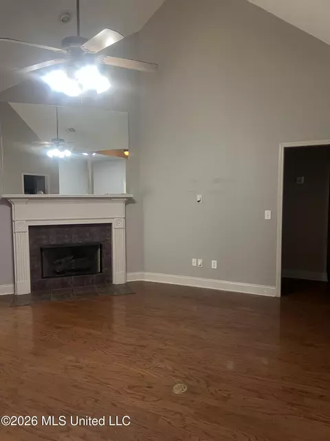 Living - 107 Ashby Park, Canton, MS 39046 photo 6 of 7