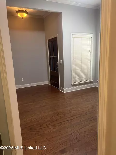 Entry Way - 107 Ashby Park, Canton, MS 39046 photo 2 of 7