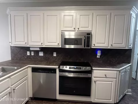 Kitchen - 107 Ashby Park, Canton, MS 39046 photo 1 of 9